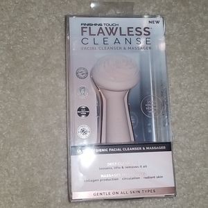 Finishing Touch Flawless Cleanser